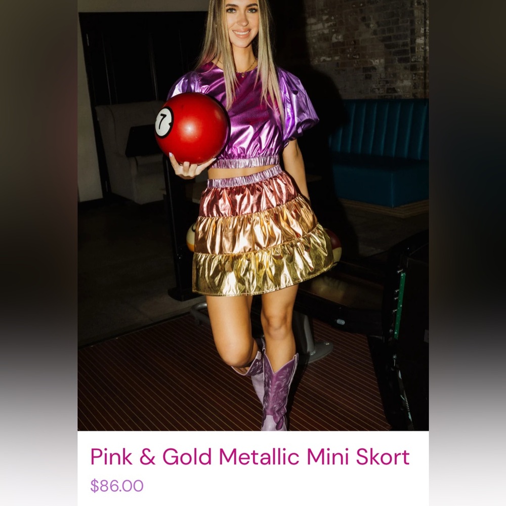 New! QUEEN OF SPARKLES Pink and Gold Metallic Mini Skirt and Top Set - Picture 3 of 9
